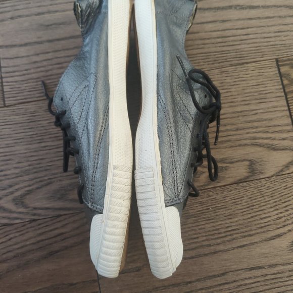 TRETORN Leather metallic dark grey/pewter sneakers size 9 UNWORN - Picture 3 of 8